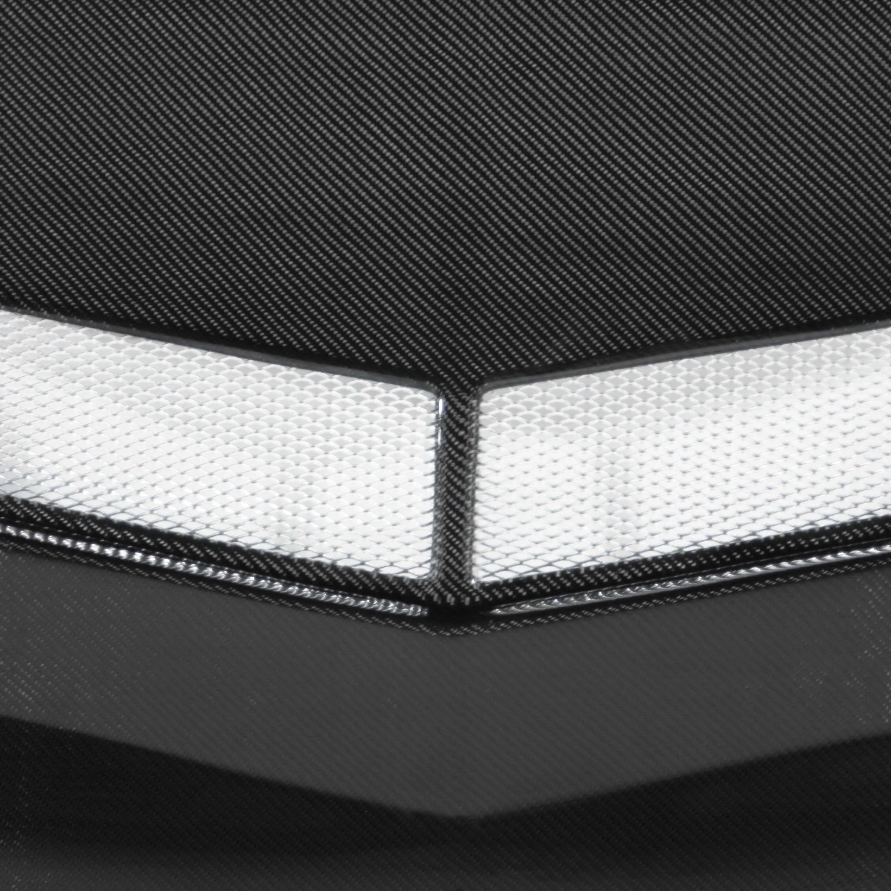 Hyundai Tiburon VSII Style Carbon Fiber Hood