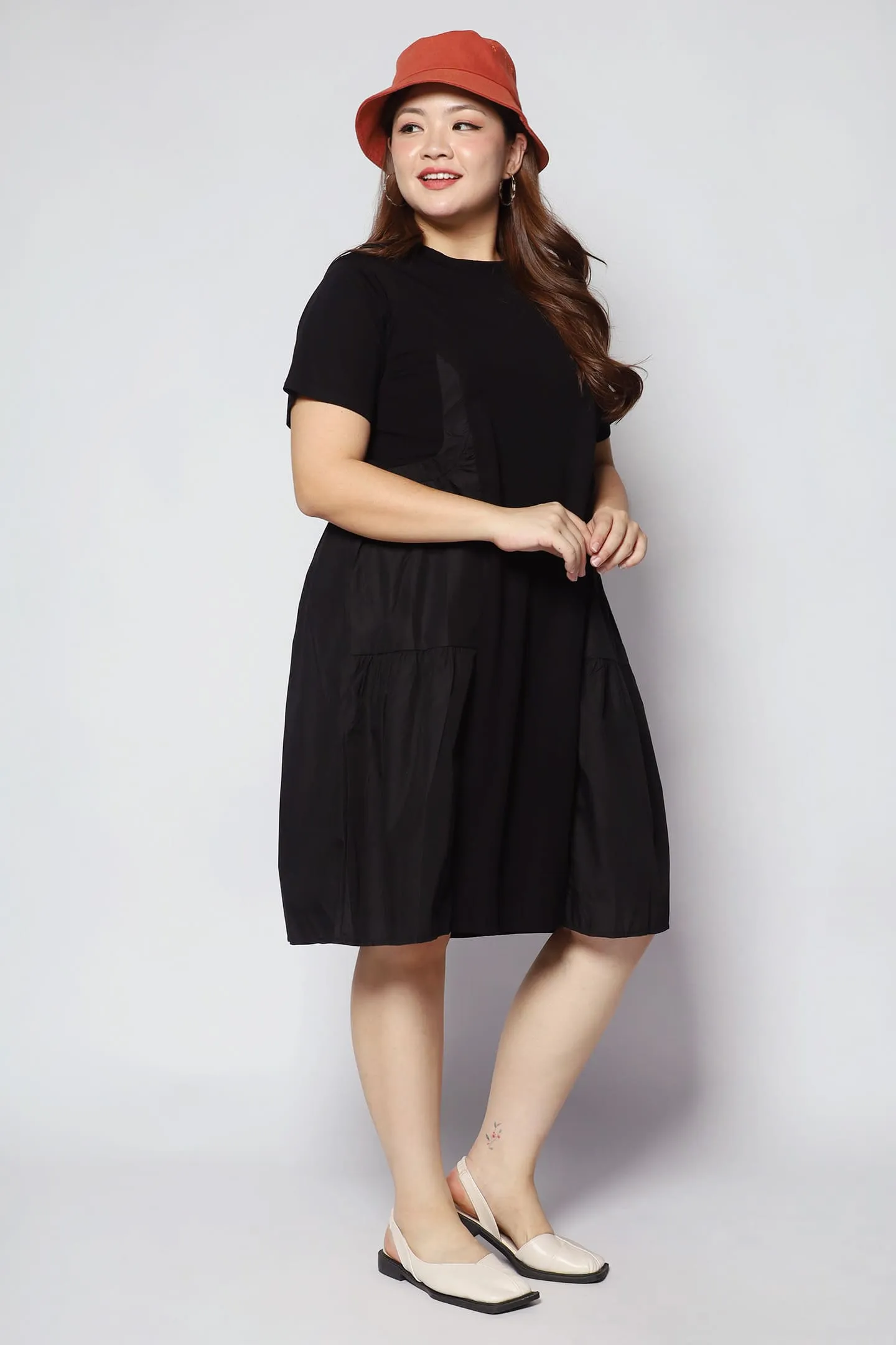 Muroi Dress in Black