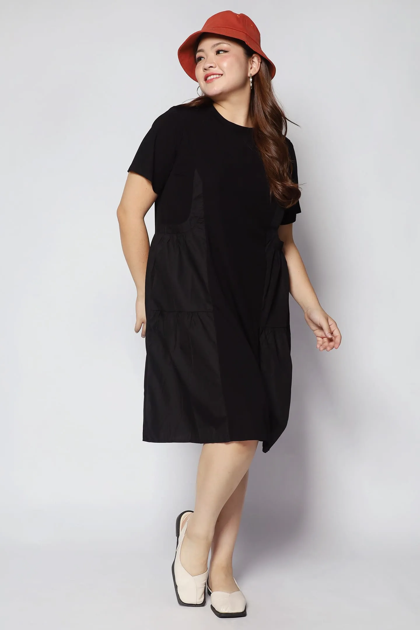 Muroi Dress in Black