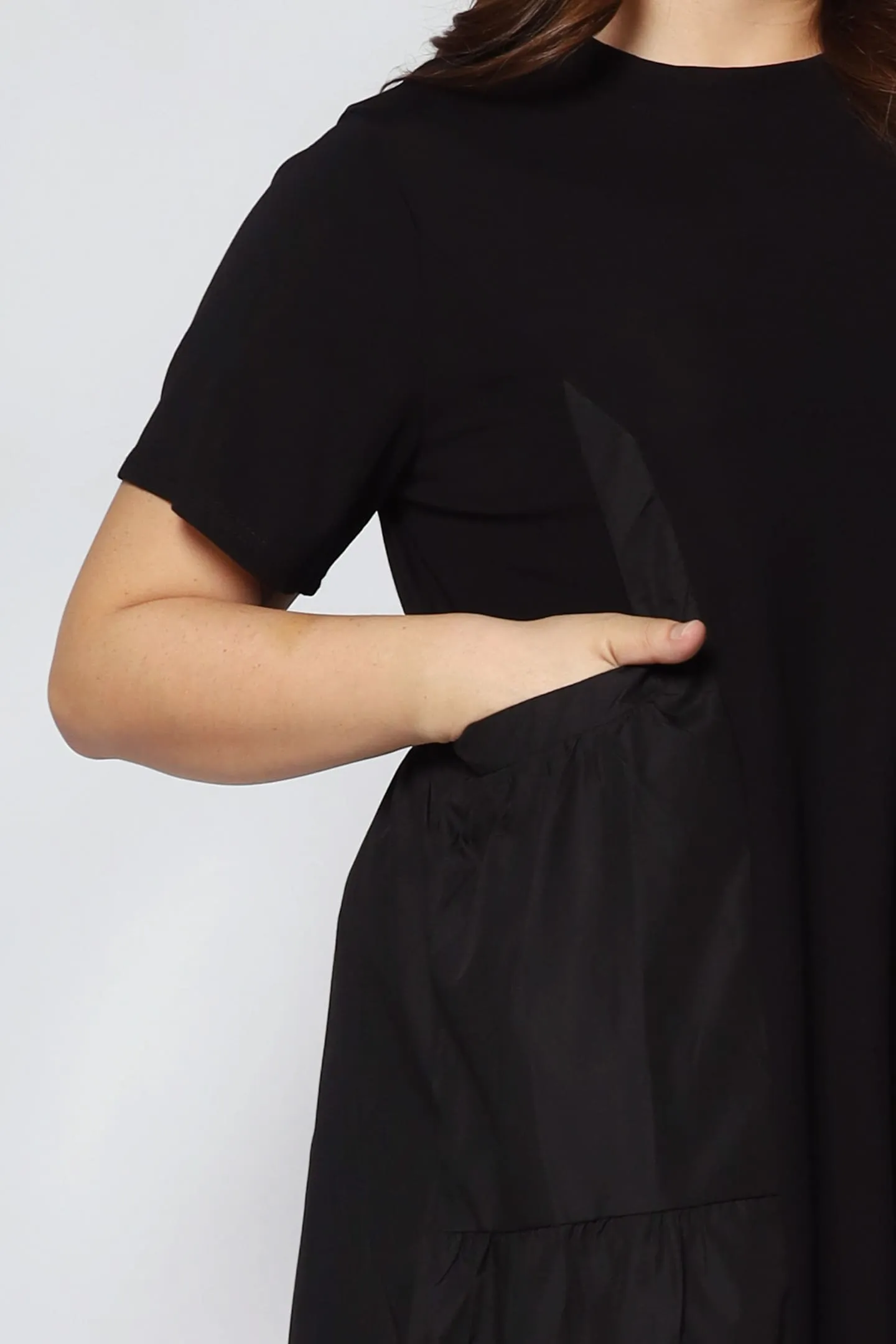 Muroi Dress in Black