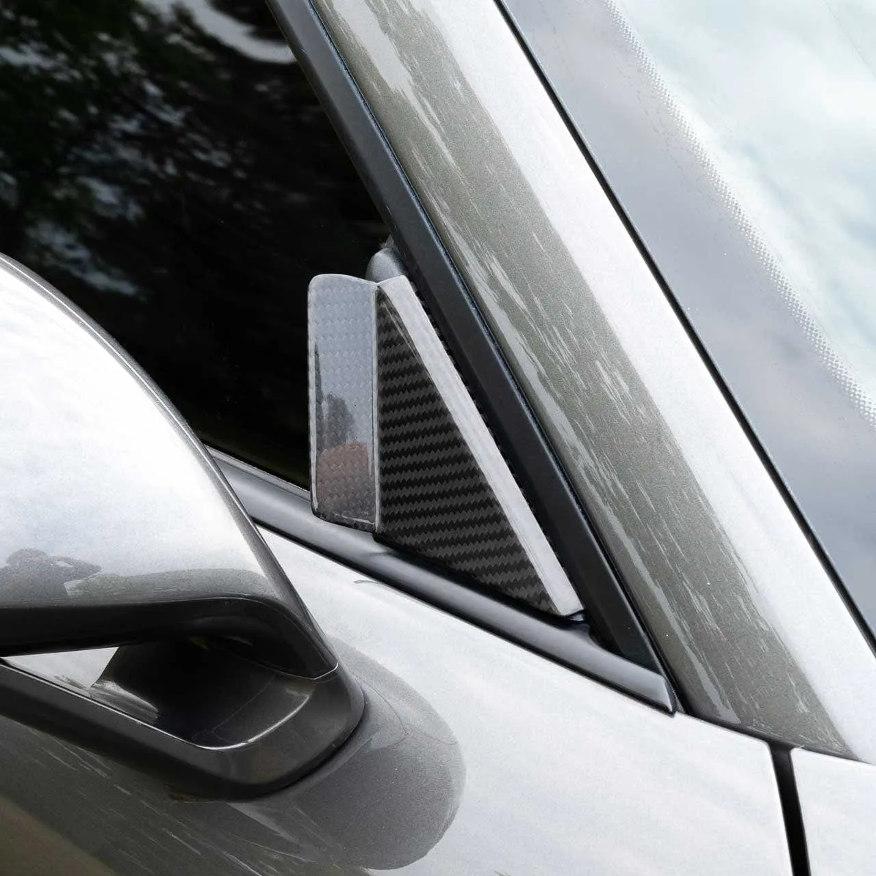 RENNLINE CARBON FIBER WIND DEFLECTOR