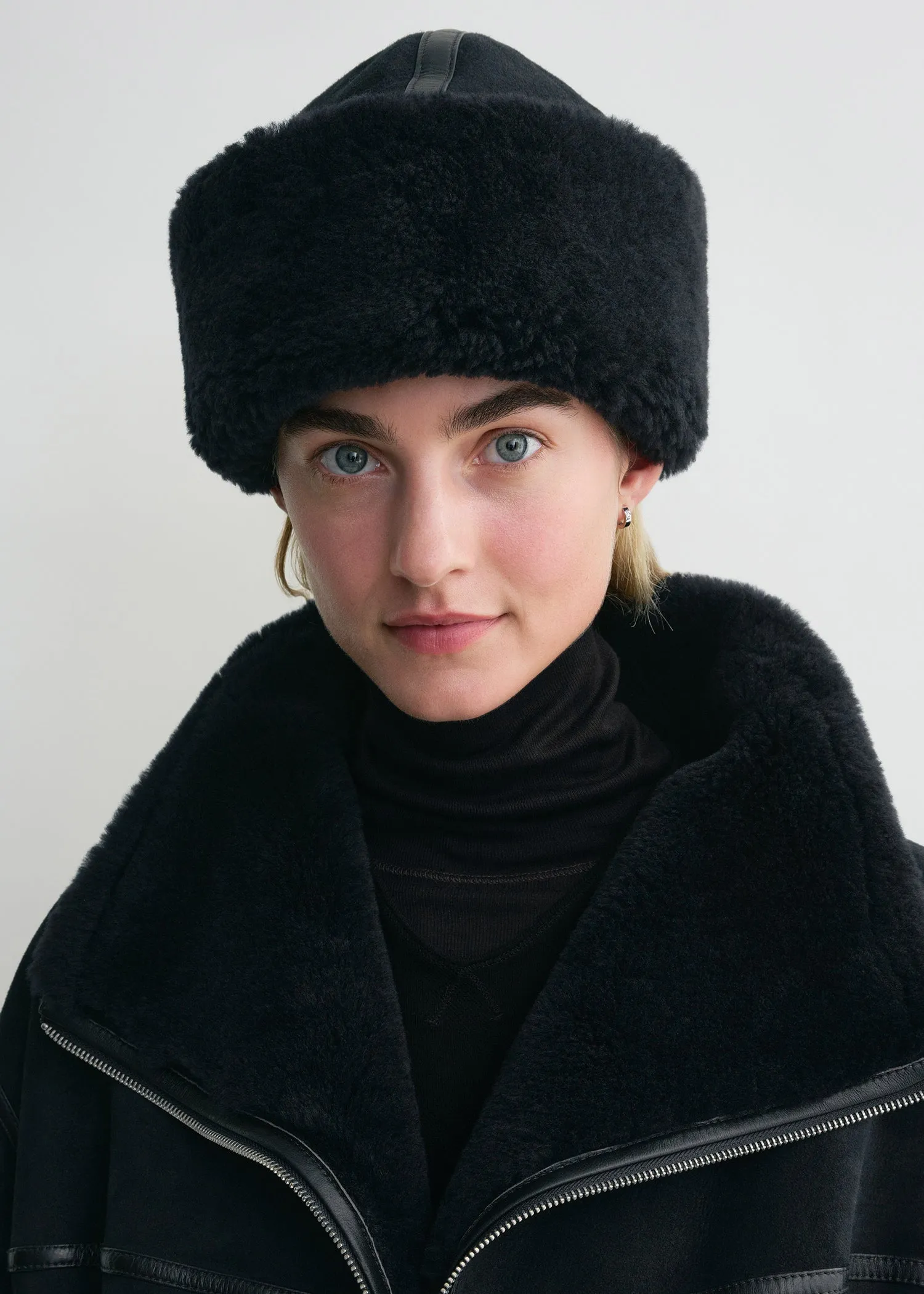 Shearling winter hat navy